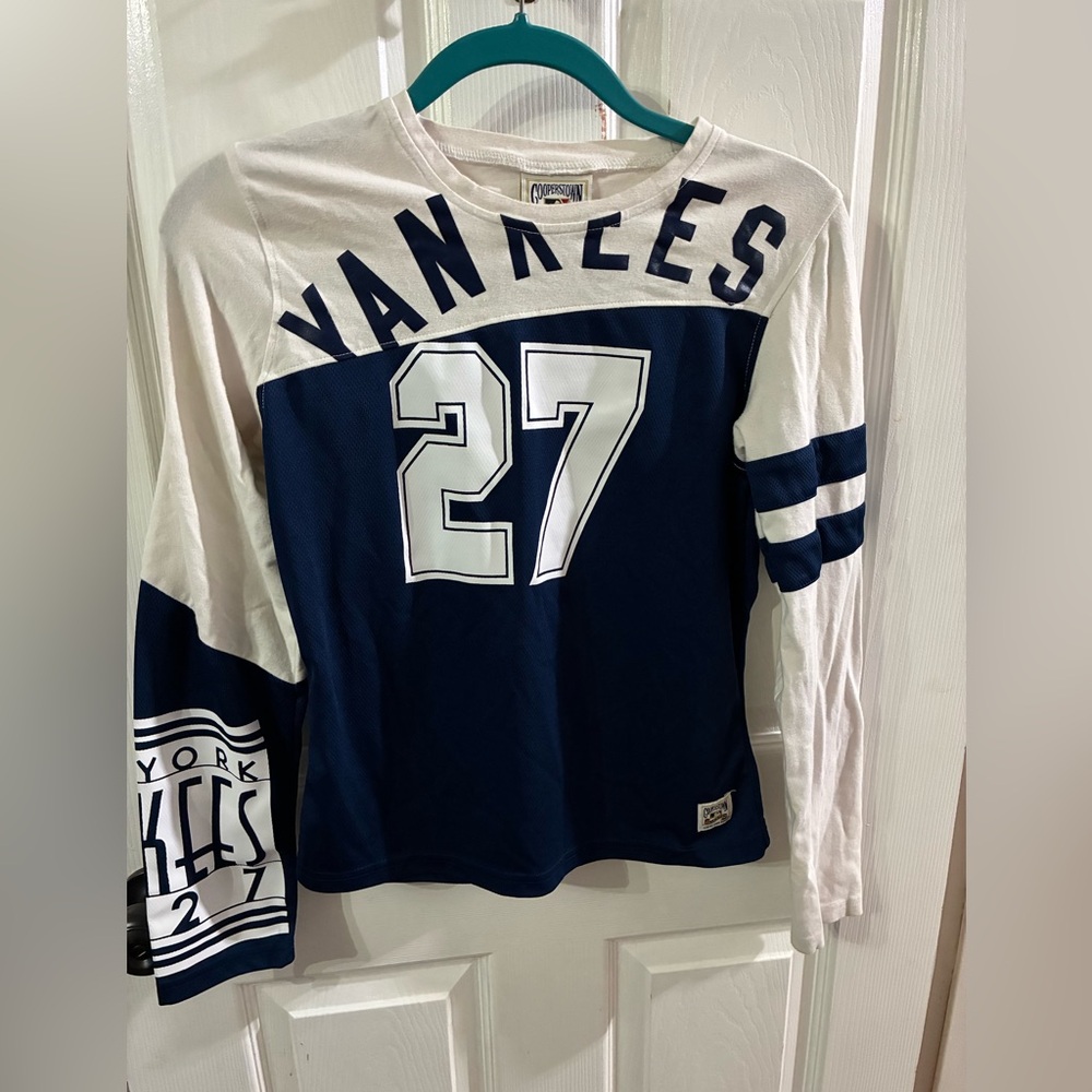New York Yankees Long Sleeve Shirt